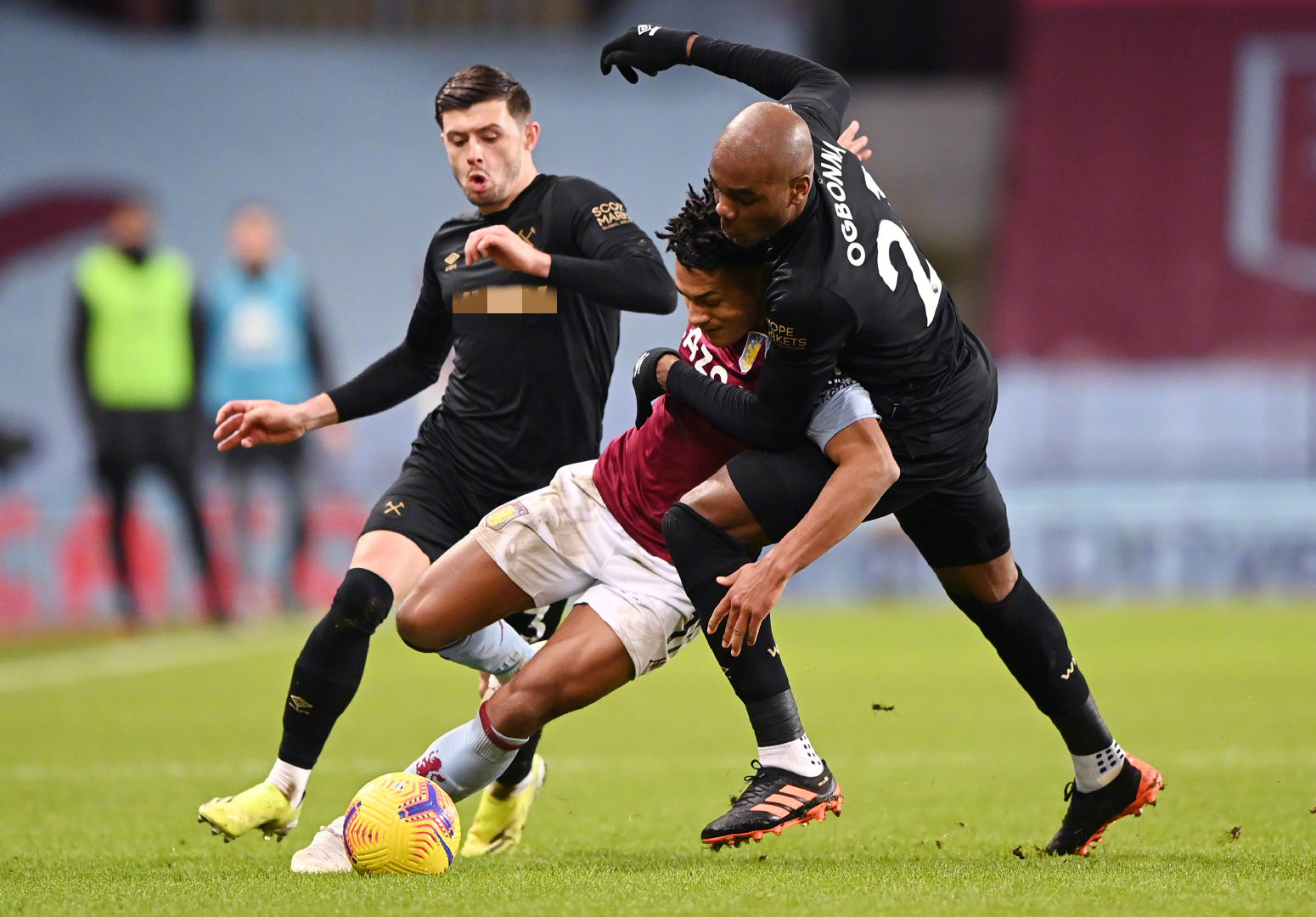 通过敏锐的 通过敏锐的